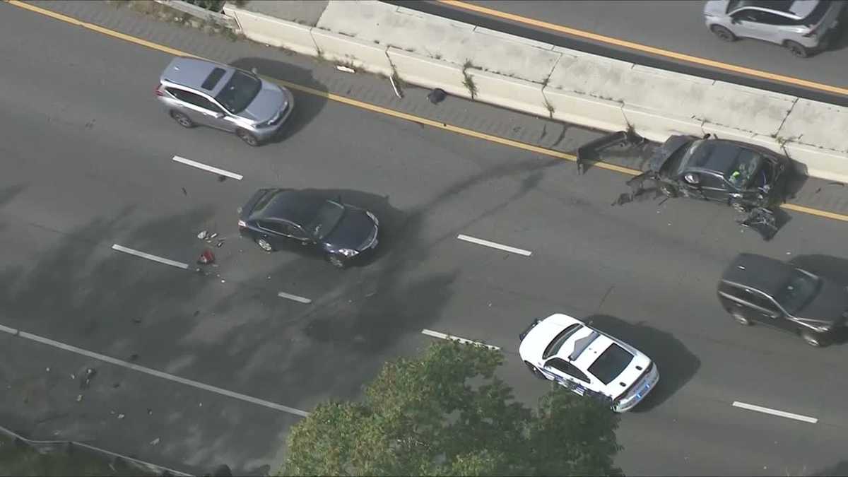 Heavy traffic on I-290 in Worcester after serious accident