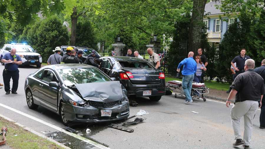 Worcester police officer suffers serious injuries in 3car crash