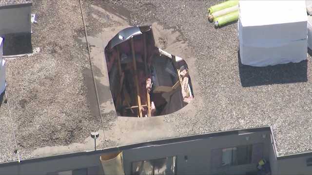 Part of Worcester apartment building's roof collapses - Vimarsana News