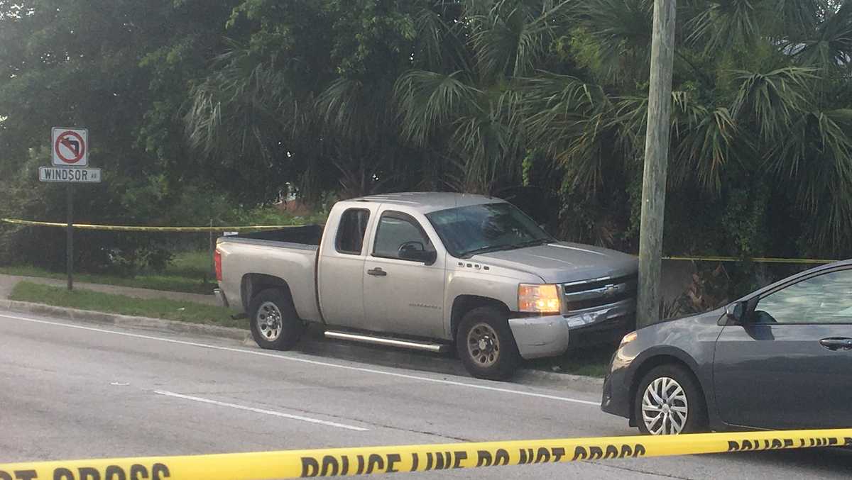 Driver found shot in West Palm Beach