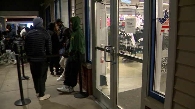 Police prepare 'to manage the chaos' of Black Friday shopping - Vimarsana News