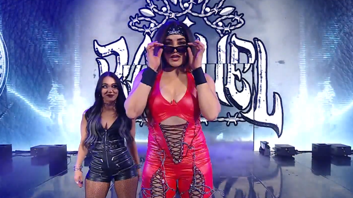 WWE superstar calls for Loud City to bring the energy during Monday Night Raw