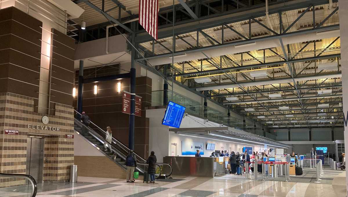 XNA board approves up to $92 million in bonds for Western Concourse expansion