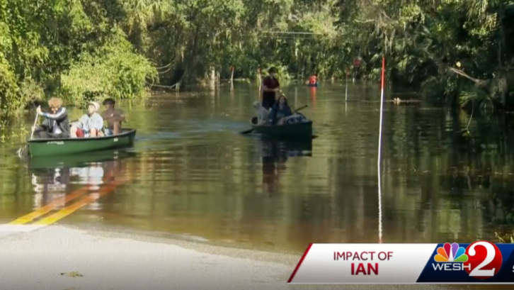 Seminole County Residents Pulling Together To Deal With Ian Damage