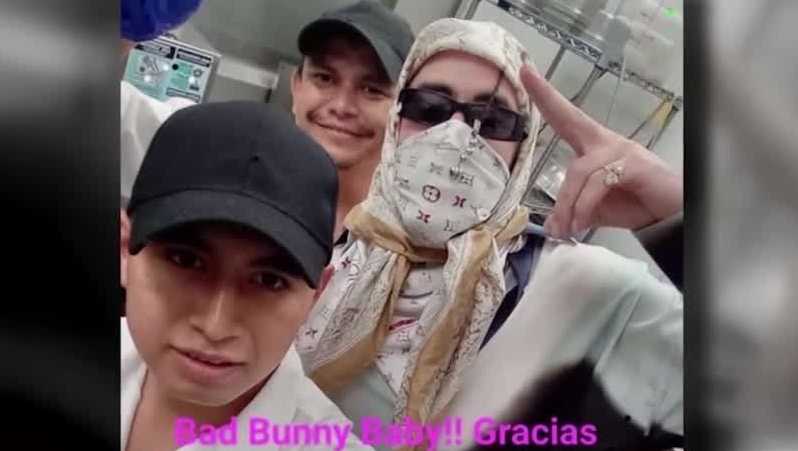 Bad Bunny, his 80-person entourage, stop for a meal at Bay Area Puerto Rican restaurant