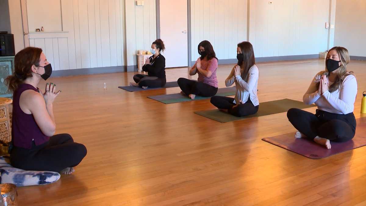 Maine yoga instructor, dietician offer advice on how to reach health goals