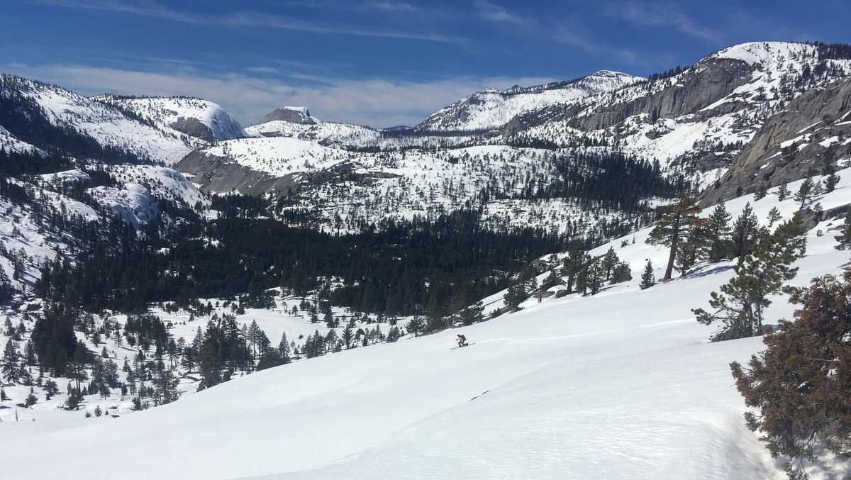 Yosemite to remain open for skiing 2 weeks longer