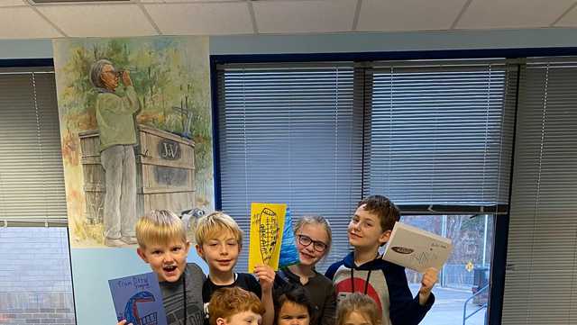 Students from Buffalo, Cincinnati make cards for Damar Hamlin - Vimarsana News