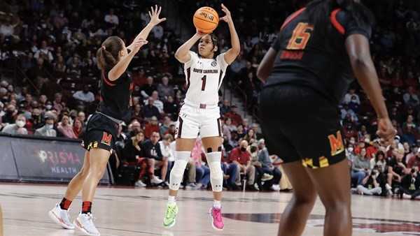 South Carolina junior Zia Cooke scored her 1,000th career point and No.1 South Carolina pulled away late from No. 8 Maryland.
