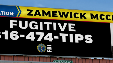 FBI in Kansas City seeking information on 3 federal fugitives - Vimarsana News