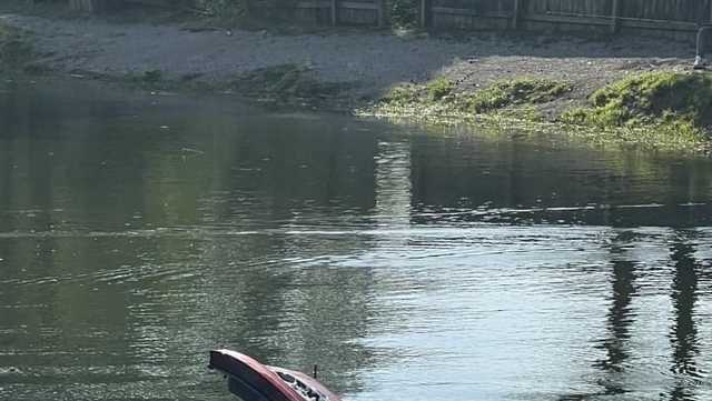 Zoneton Fire crews recover car that drove into lake after manufacturer recall - Vimarsana News