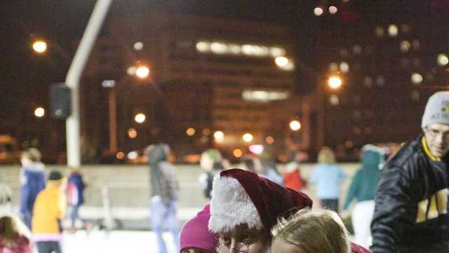 Holiday Promenade: 2023 Promenade schedule in Des Moines' East Village - Vimarsana News