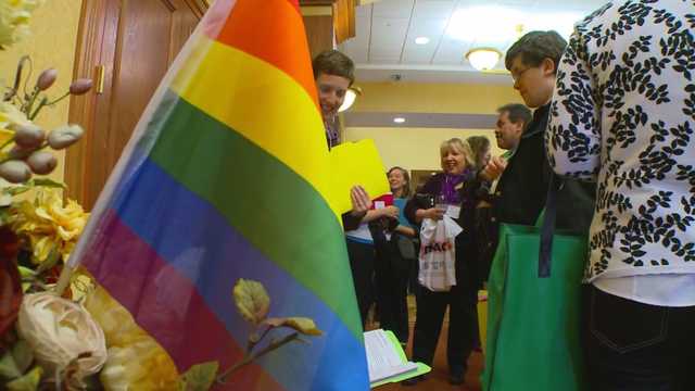 Conversion therapy bans in Iowa come under fire from conservatives - Vimarsana News