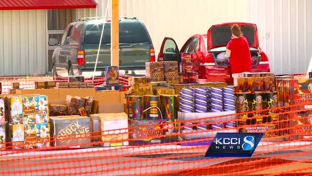 Fireworks sales now legal in Iowa