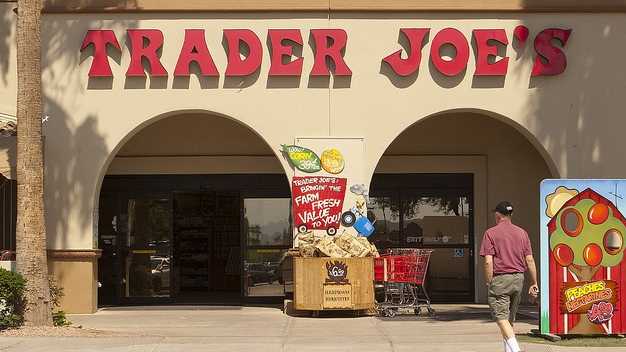 Are Trader Joe's employees trained to flirt? We asked an employee if the rumors are true. - Vimarsana News