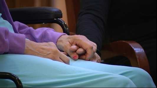 COVID-19 outbreak hits Vallejo nursing home as 87 test positive - KCRA Sacramento thumbnail