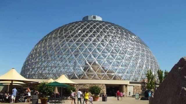 Omaha Zoo Named Finalist For Best Zoo By Usa Today