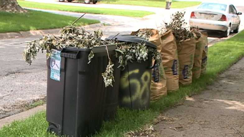 City of Omaha sets limits on spring yard waste collection