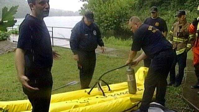 Emergency crews ready in case of rising floodwaters - Vimarsana News
