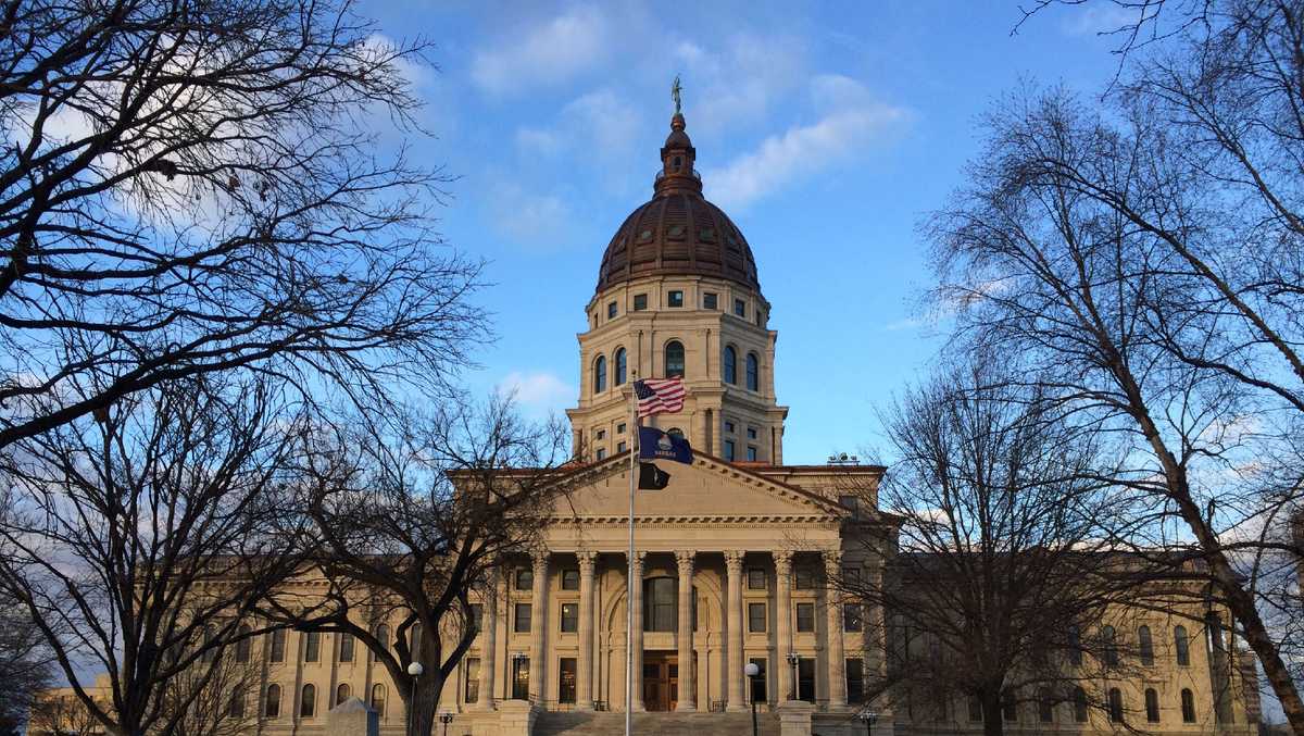 Kansas Legislature overrides Gov. Kelly’s veto of 'bathroom bill,' will become law
