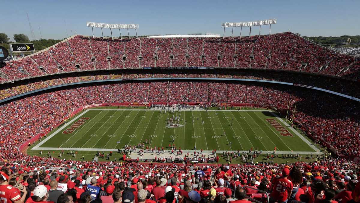 NFL announces Chiefs second matchup with the Raiders for Saturday