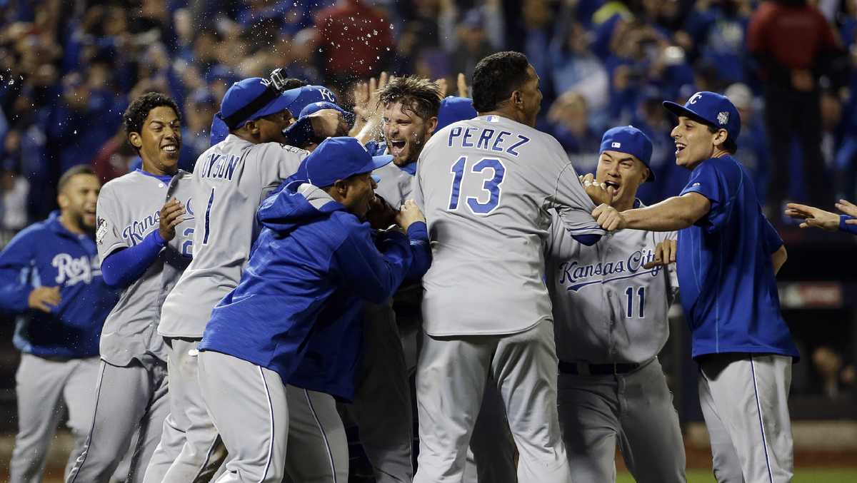 fox-sports-kansas-city-to-re-air-the-royals-2015-championship-run