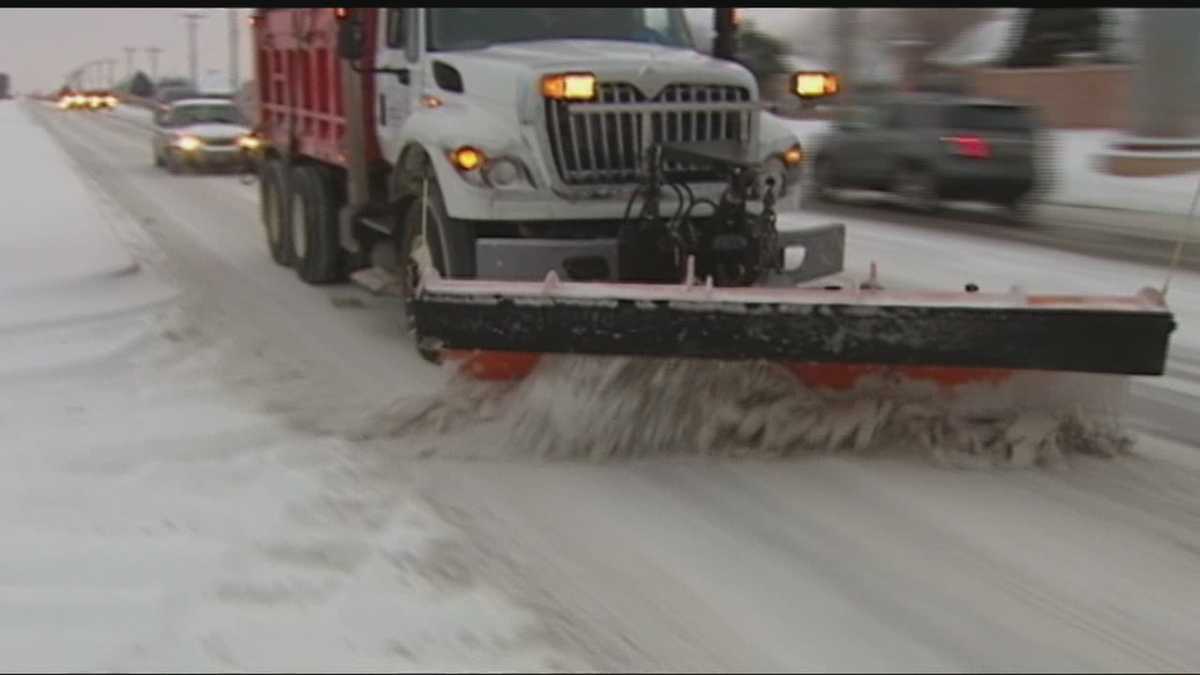 'Reba McEnSnowTire': Oklahoma City announces snowplow fleet names chosen by residents