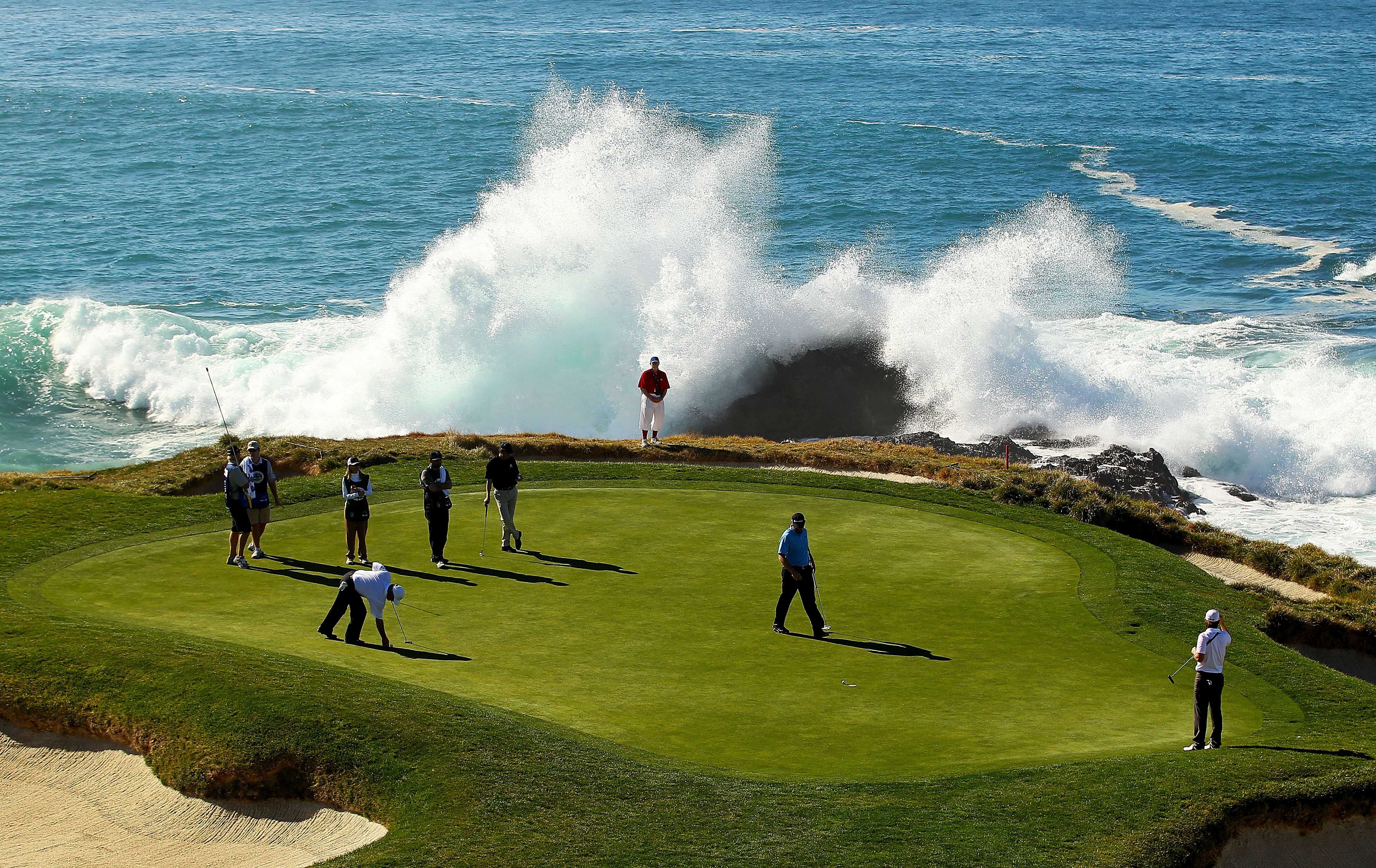 Pebble Beach closes, first time since it opened in 1919