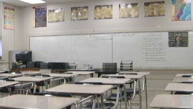 Mississippi teachers earn lowest average pay in nation, auditor finds