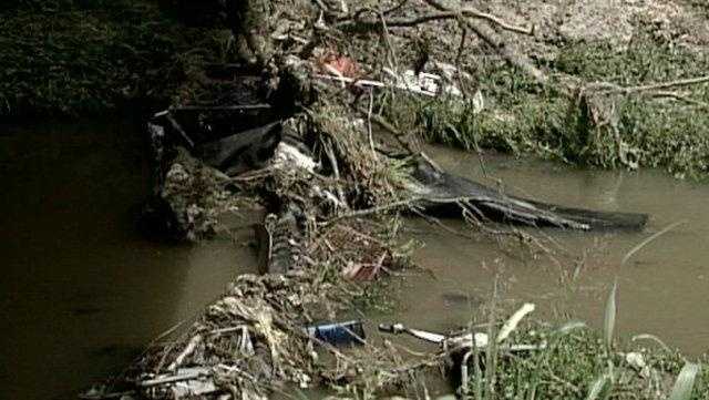 Body with multiple gunshot wounds found in Richland Creek; JPD ...