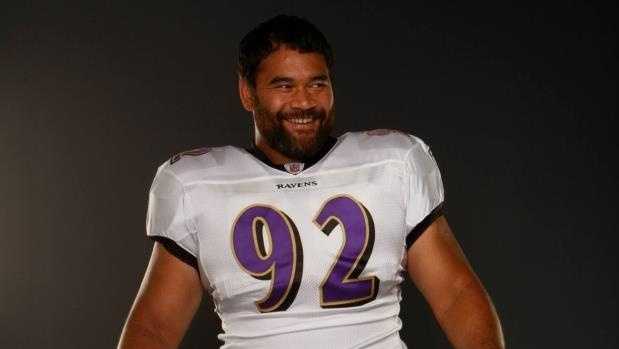 Haloti Ngata Returning to Retire as a Raven