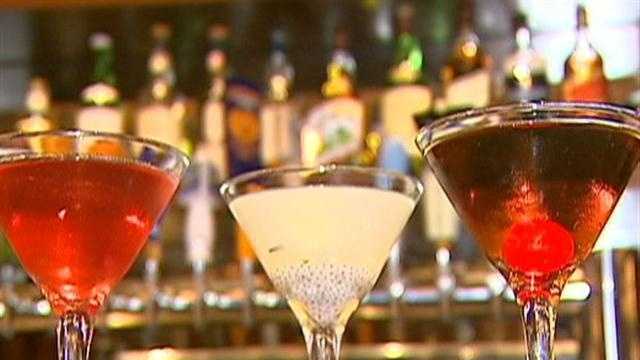 To-go cocktails, other Massachusetts pandemic-era policies have expired - Vimarsana News