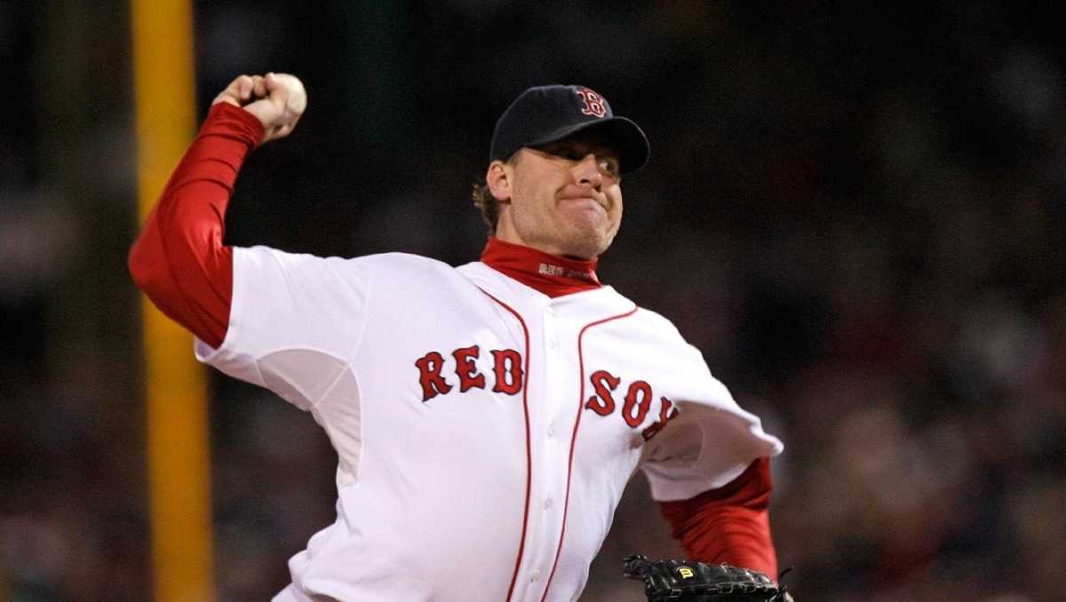 Curt Schilling Says He's Running for the Senate in 2018