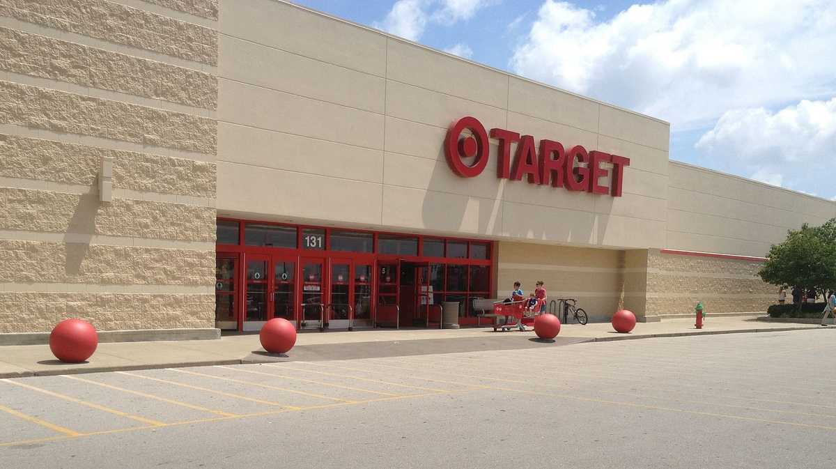 Target plans to up hourly base pay to 15 by end of 2020