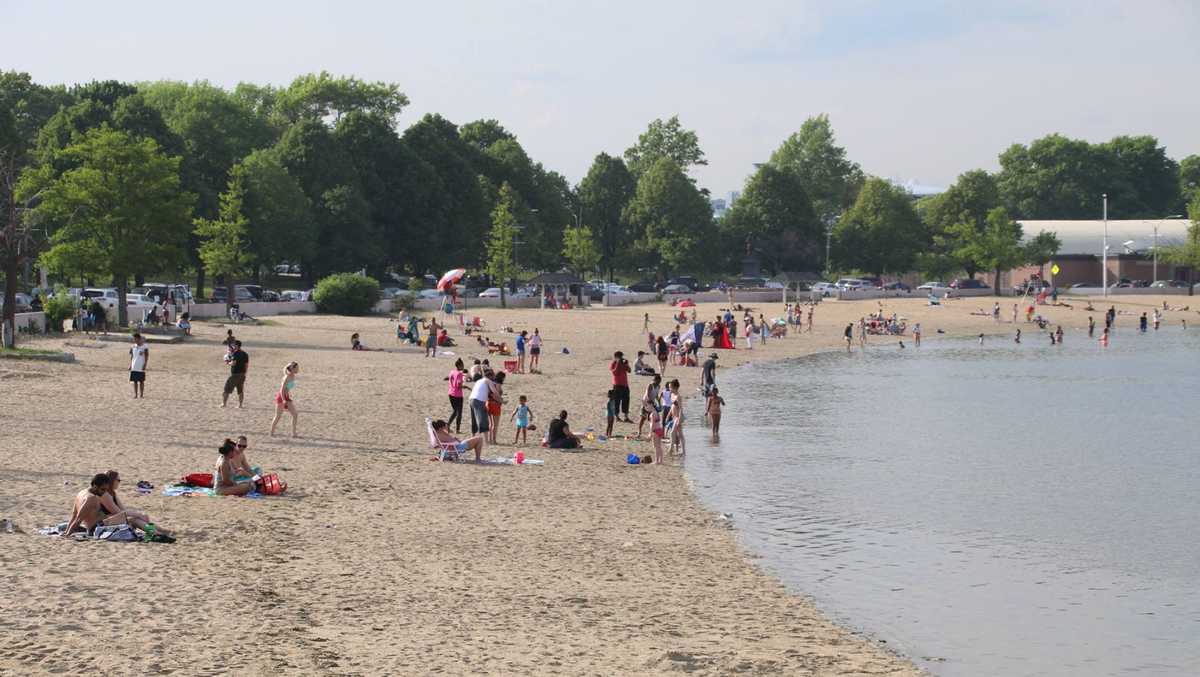 Massachusetts to close some park roadways to expand pedestrian, bicycle access Massachusetts to close some park roadways to expand pedestrian, bicycle access