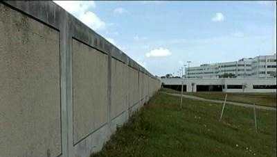 Tulane study finds some levees in New Orleans are sinking