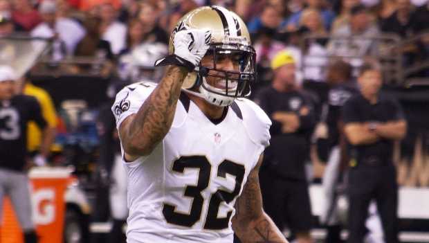 S Kenny VaccaroStepping into a full-time safety roll with Roman Harper missing the game with a knee injury, Kenny Vaccaro made seven stops, six solo, and intercepted Palmer. Fellow first-year Saint Kennan Lewis also picked off Palmer in the fourth quarter.