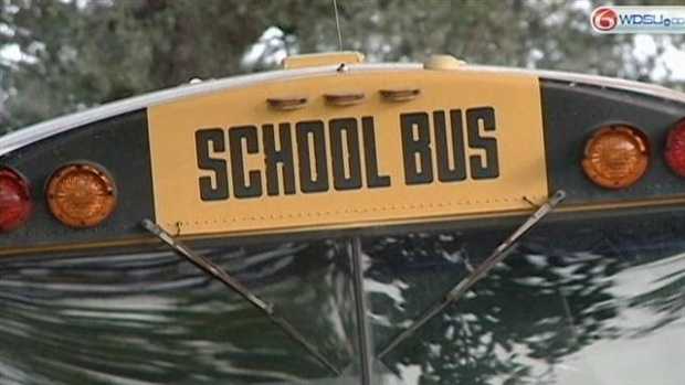 At least 25 students aboard school bus during New Orleans crash, NOPD says