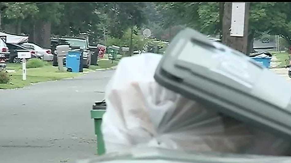 New Orleans reopening some government services, including trash pickup