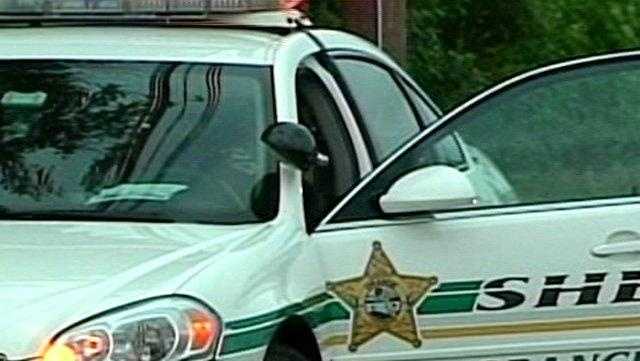 2 children injured when Orange County deputy's gun goes off during cleaning, sheriff's office says