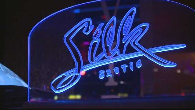 Exotic dancers: Strip club didn't pay minimum wages, charged fees for stages - Vimarsana News