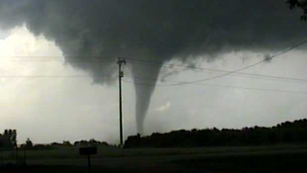 Novak video: Oakfield tornado 1996