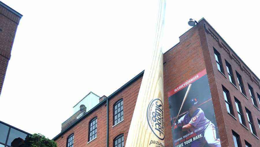 Louisville Slugger Museum - Whether you get your picture taken in front of giant bat, see how Slugger bats are made, or take a swing at the indoor batting cages, the Louisville Slugger Museum could be a home run date idea.Click here for more information