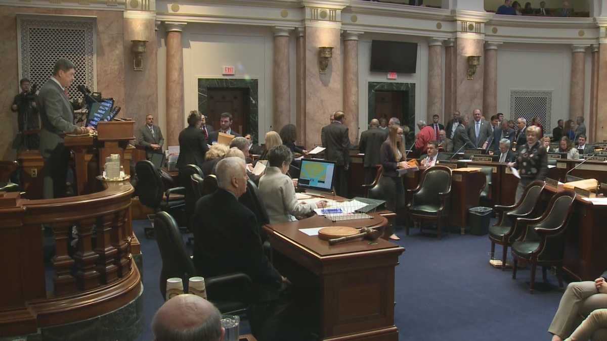 Kentucky lawmakers send tax plan to governor