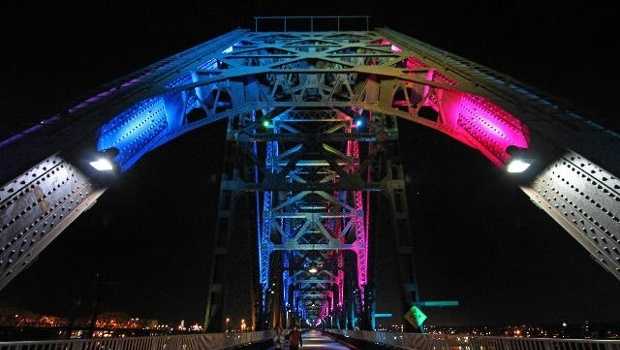 Big Four Bridge will light up with 'firework effect' for Thunder Over Louisville - Vimarsana News