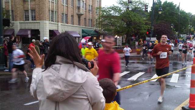 Flying Pig organizers looking for performers during races - Vimarsana News