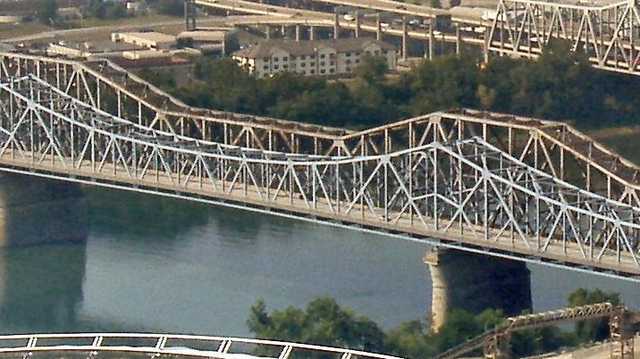 Clay Wade Bailey Bridge in Covington closed due to an obstruction - Vimarsana News