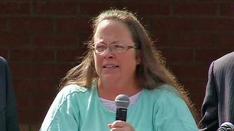 Kentucky Clerk Jailed For Refusing Marriage Licenses Writes Book