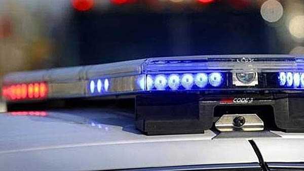 Police: Suspect jumps into Ohio River after fleeing stabbing scene