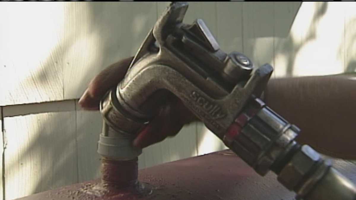 Heating oil prices slide in Maine during warm December